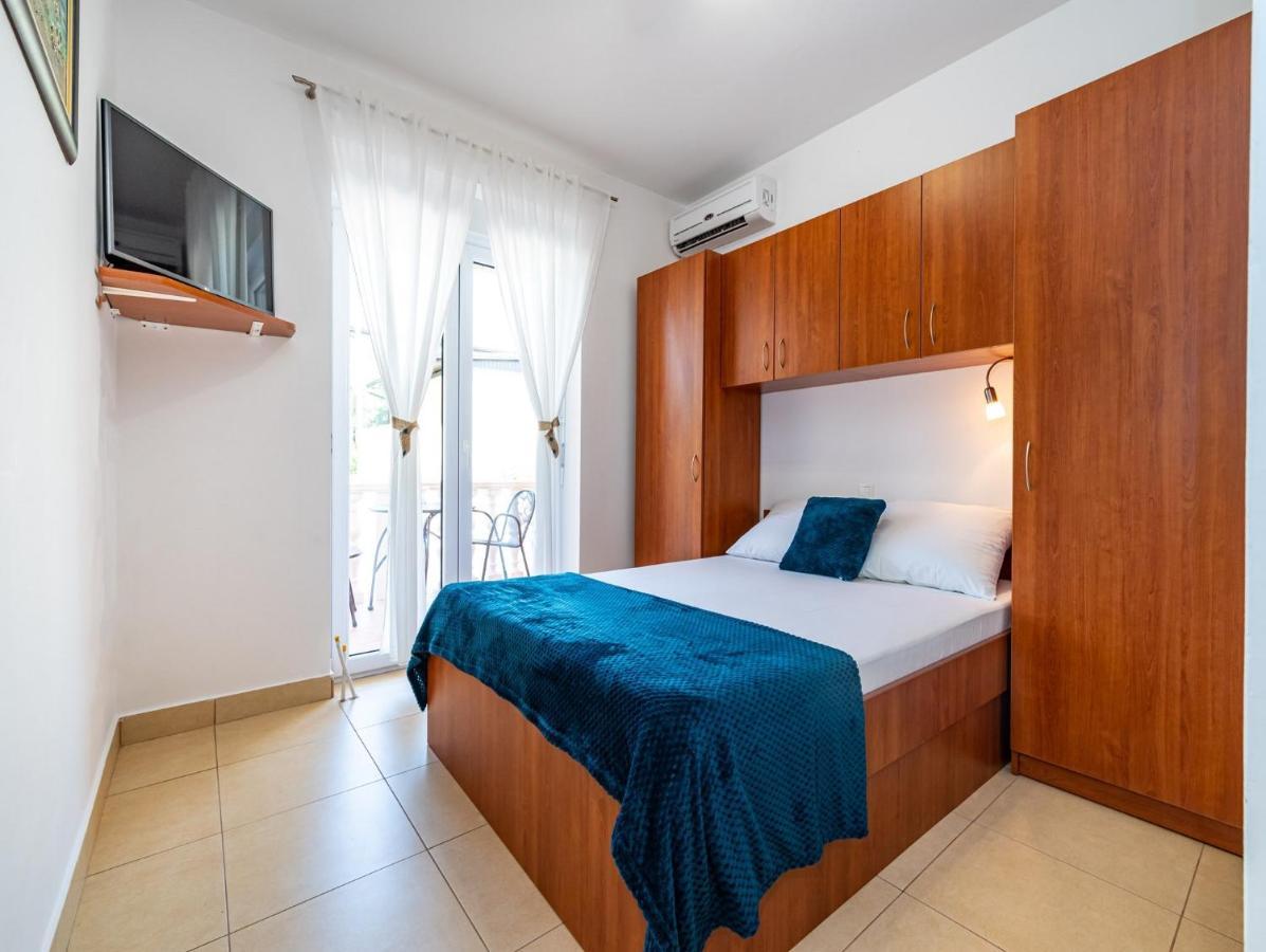 Apartments Prkacin Стариград-Пакленица Экстерьер фото