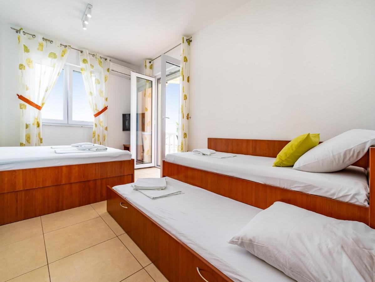 Apartments Prkacin Стариград-Пакленица Экстерьер фото